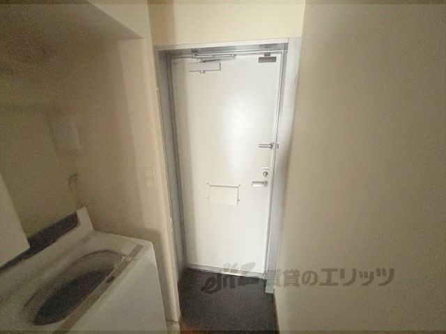 レオパレス寺嶋Aの玄関写真