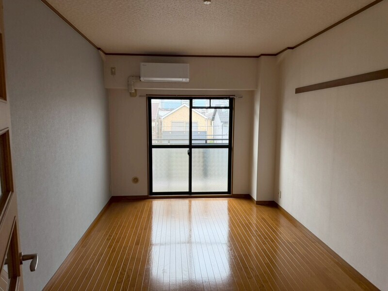 コンフォールきたんまちの居間写真