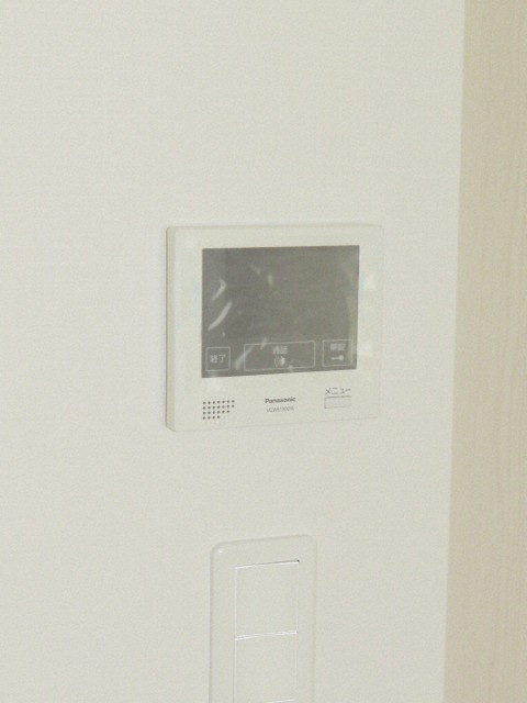 セキュリティ　防犯面に配慮したＴＶモニターホン付きです！