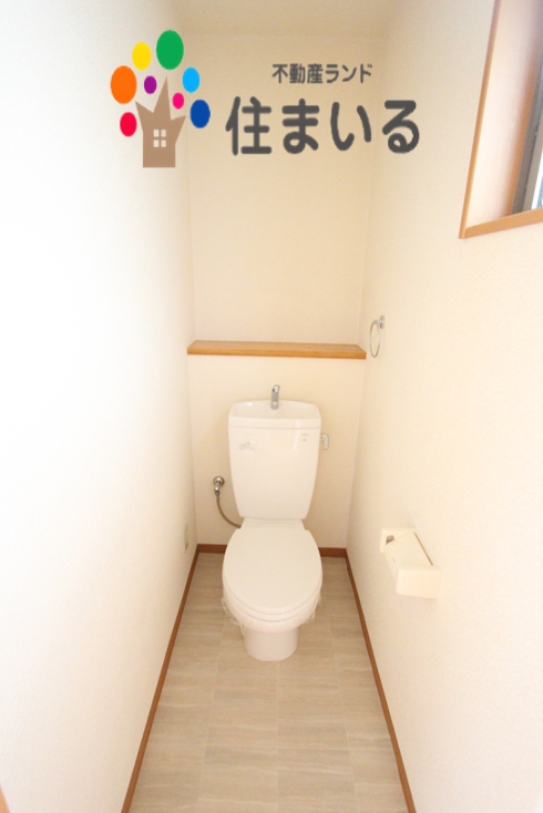 トイレ　※写真は同社参考写真となります