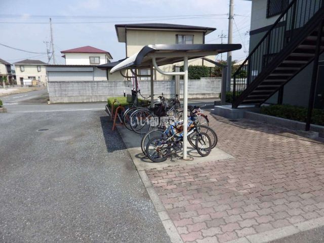 【本庄市児玉町吉田林のアパートの駐車場】