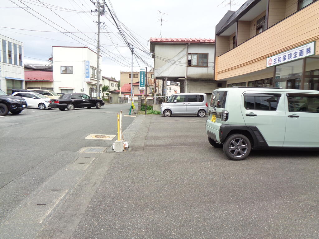 【コーポ青柳の駐車場】