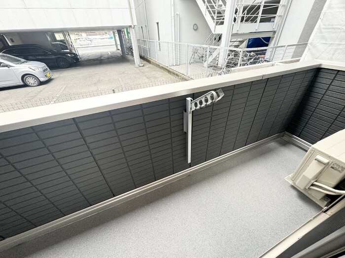 バルコニー　バルコニー