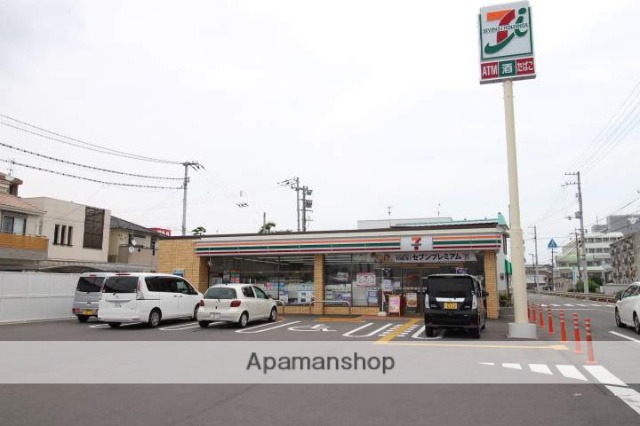 コンビニ　セブンイレブン南国篠原店（コンビニ）まで579m