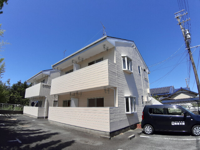 浜松市浜名区寺島のアパートの建物外観