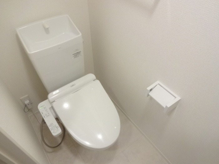 トイレ　温水洗浄暖房便座
