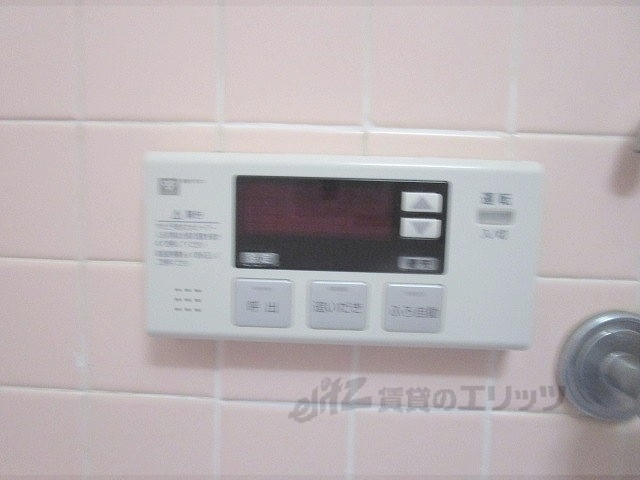 その他設備　給湯器リモコン