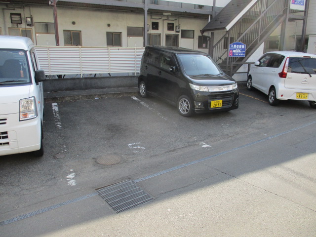 駐車場　敷地内駐車場も紹介可！（駐車料等別途）