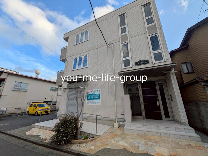 建物外観　オートロック物件