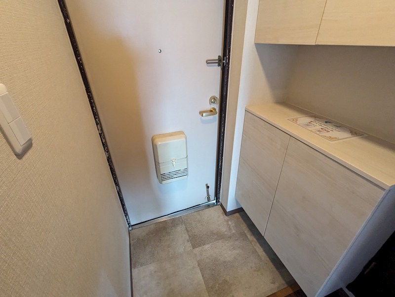 玄関　同間取参照