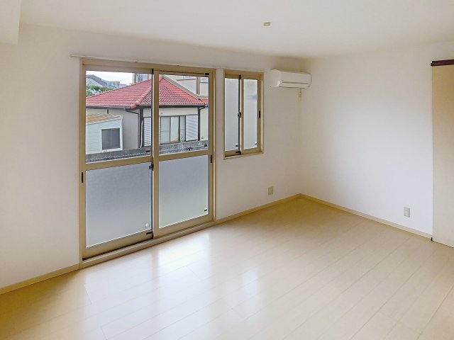 居室・リビング　2025年12月撮影※現況を優先します