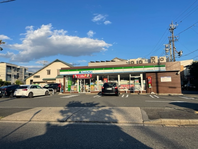 コンビニ　ファミリーマート 名古屋塩付通店（コンビニ）まで337m