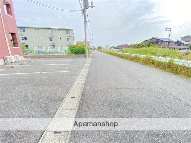 その他　前面道路（その他）まで0m