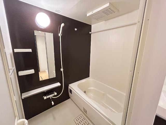 バス・シャワールーム　バス