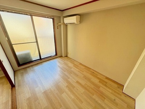 居室・リビング　※他部屋の写真です。