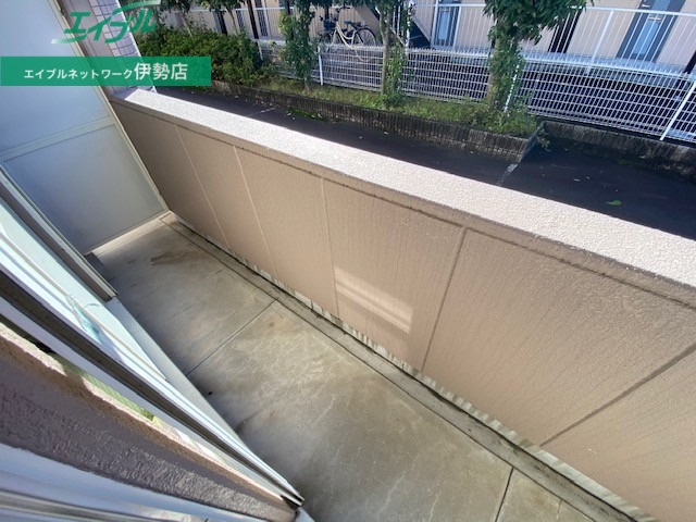 バルコニー　同物件別室写真