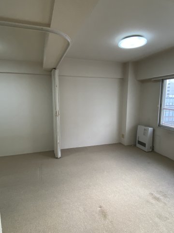 居室・リビング　室内