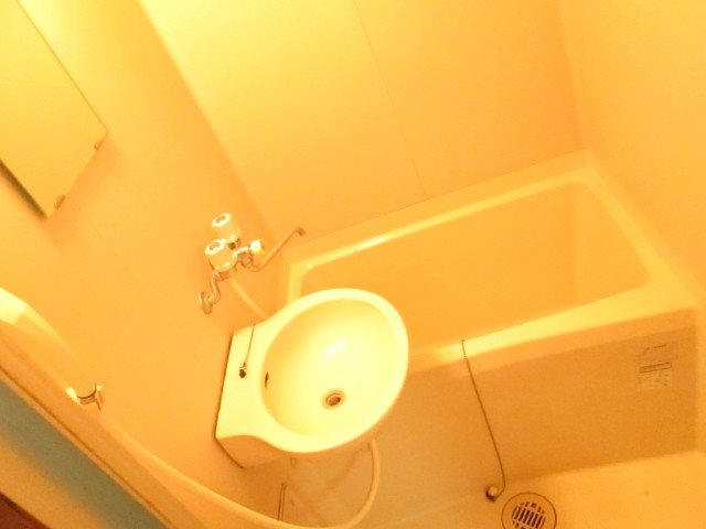 バス・シャワールーム　部屋写真使用