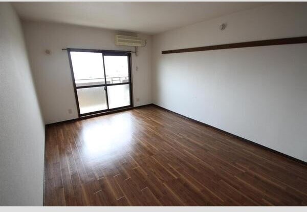 居室・リビング　※現況優先