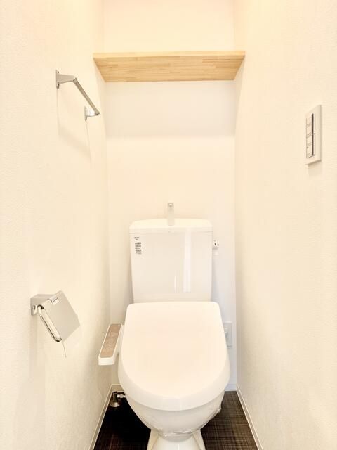 トイレ　落ち着いたトイレです