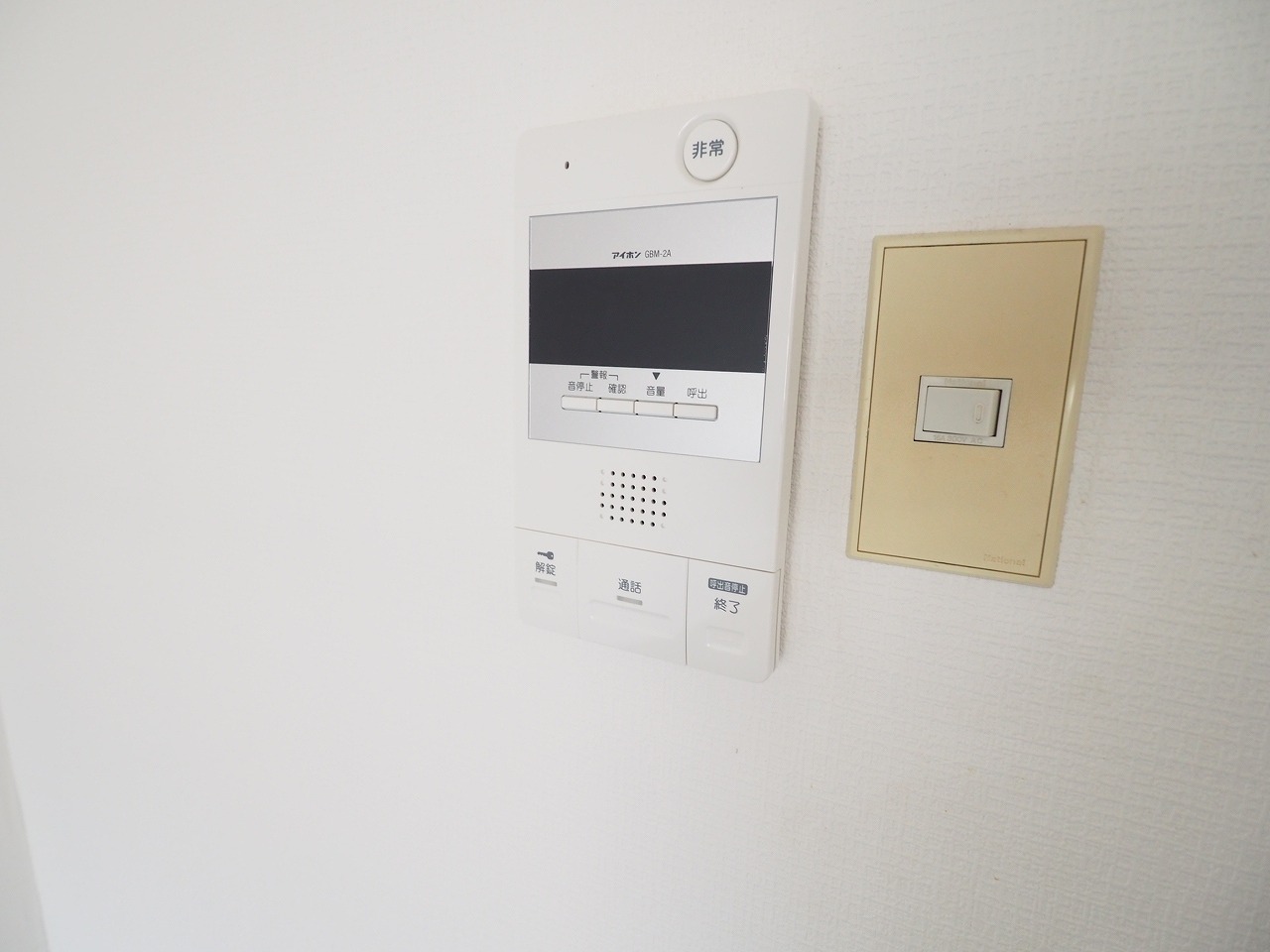 セキュリティ　モニター付きインターホンでセキュリティ面もとっても安心です！