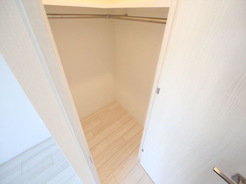 収納　ウォークインクローゼット（収納充実してます）