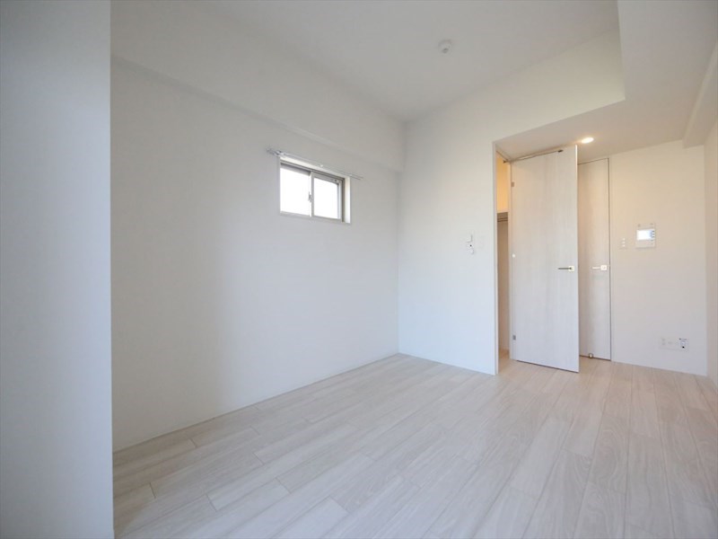 居室・リビング　洋室7.9帖　ウォークインクローゼット付（収納充実してます）