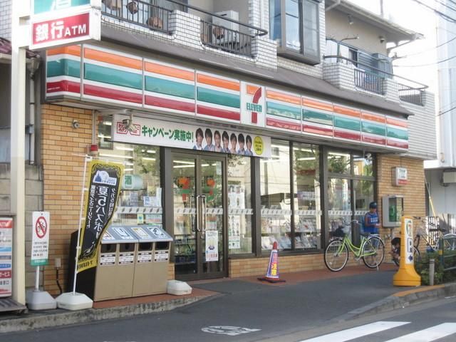 コンビニ　セブンイレブン（コンビニ）まで210m