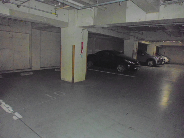 駐車場　駐車場（要空き確認）