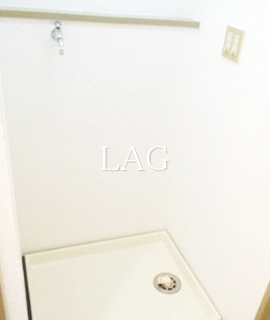 その他設備　室内洗濯機置場になります。