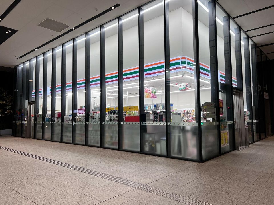 コンビニ　セブンイレブン 上野イーストタワー店（コンビニ）まで48m