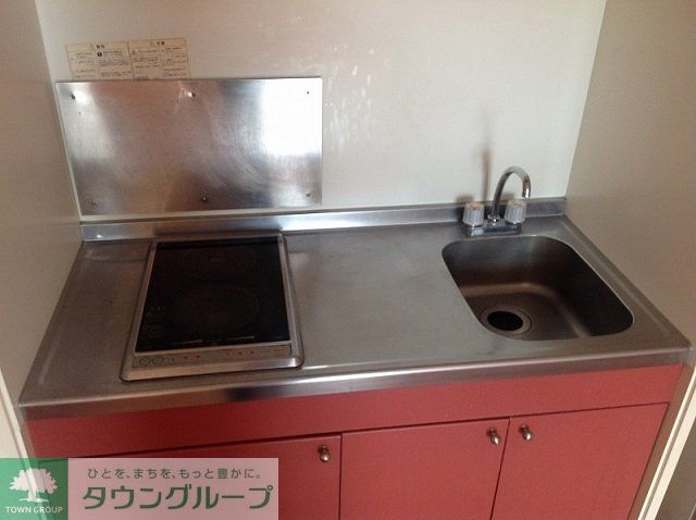 キッチン　設備・仕様は号室により異なる為、現況を優先致します。