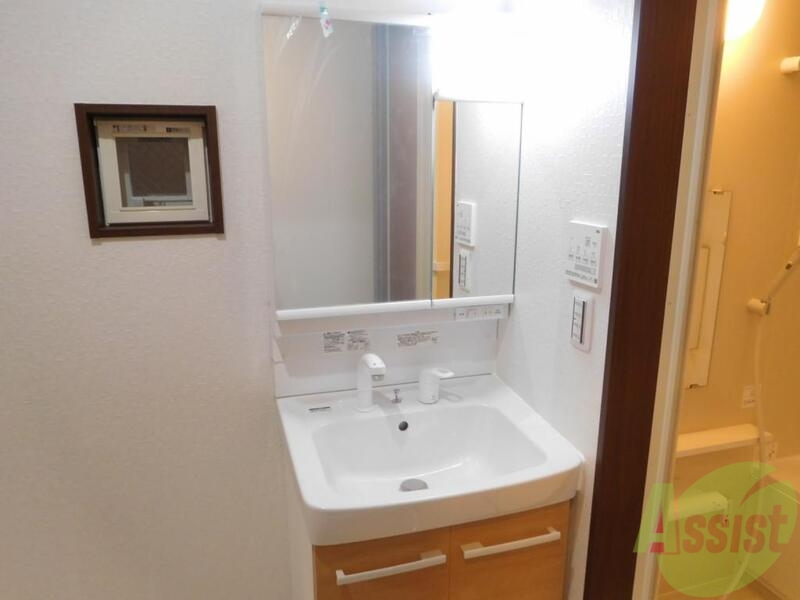 洗面設備　洗面台も綺麗！