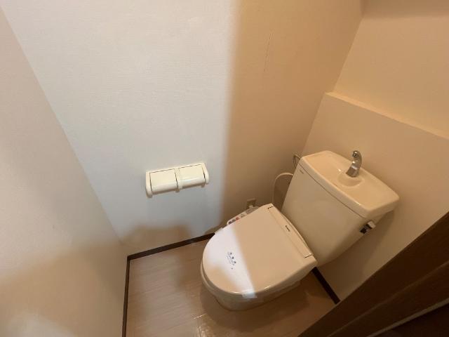 トイレ　シャワー付トイレ