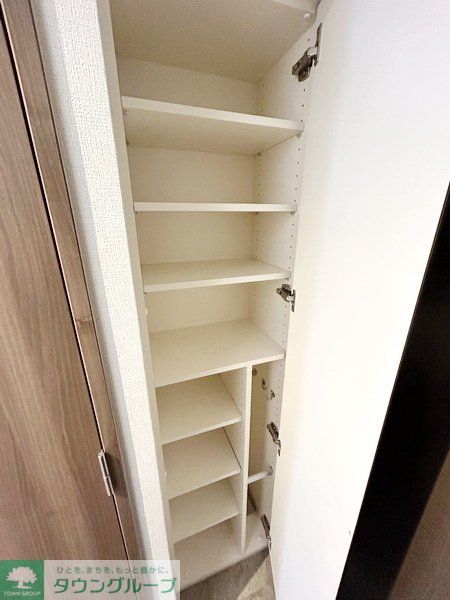 収納　同物件別部屋写真