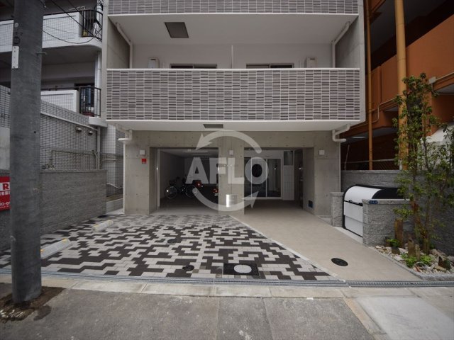 エントランス　La CASA 上本町　エントランス