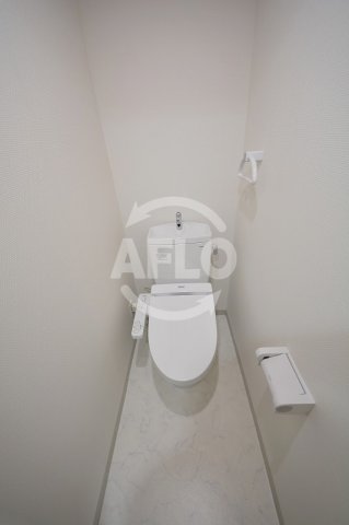 トイレ　La CASA 上本町　シャワートイレ