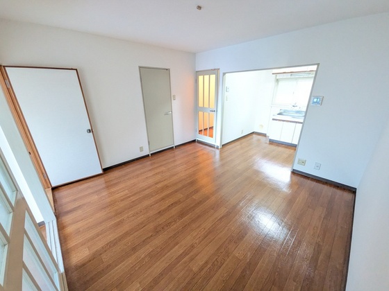 居室・リビング　※別部屋の写真です