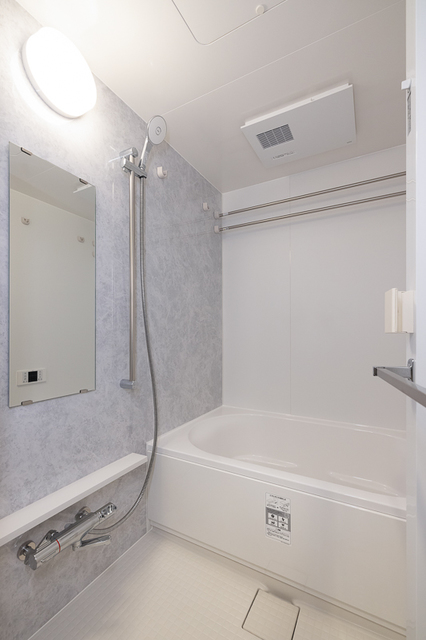 バス・シャワールーム　※写真は同タイプ住戸です。