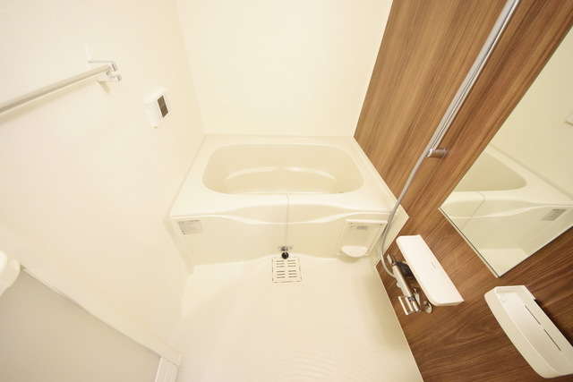 バス・シャワールーム　～一日の疲れを流しましょう～