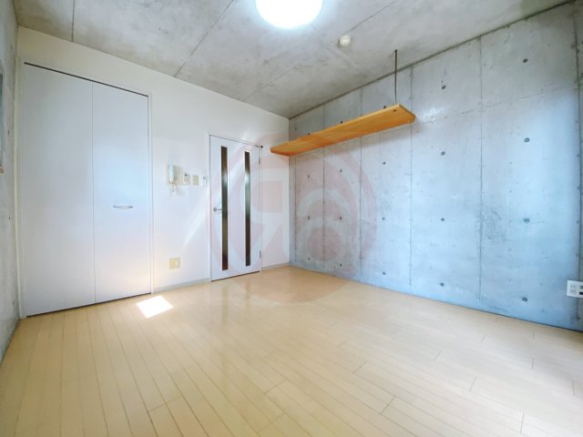 居室・リビング　こちらの居間で趣味の時間をお楽しみください