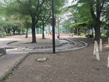 公園　和泉二丁目緑地（公園）まで178m