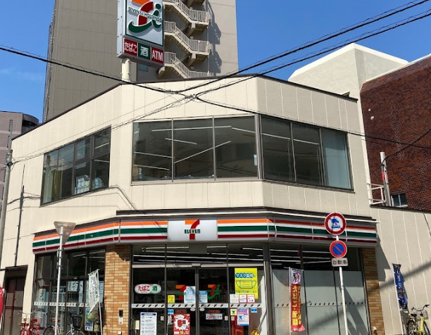 コンビニ　セブンイレブン 大阪大国1丁目店（コンビニ）まで496m