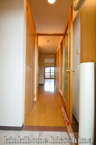 玄関　写真は別のお部屋です。