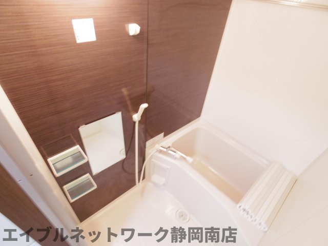 バス・シャワールーム　きれいなお風呂です