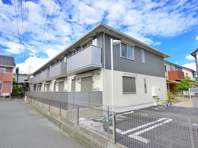 建物外観　外観は落ち着いています