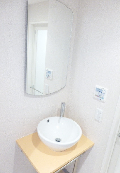 洗面設備　別部屋の画像を使用しております。
