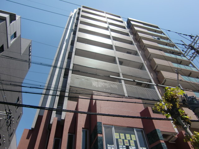 建物外観　東三国駅より徒歩１分！