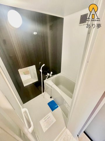バス・シャワールーム　別部屋参考写真
