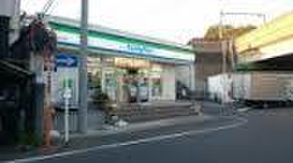 コンビニ　ファミリーマート 弘明寺中里店（コンビニ）まで348m